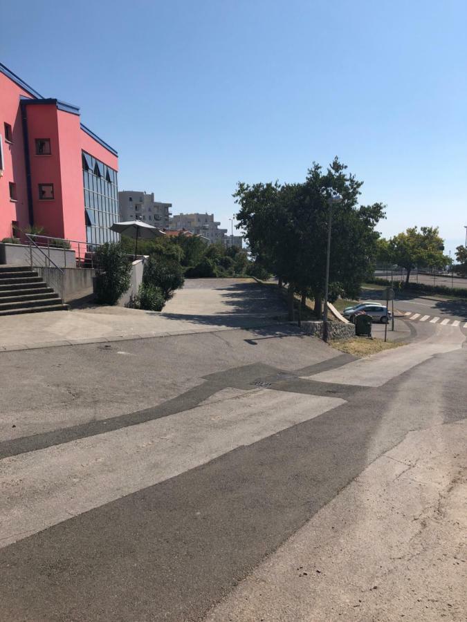 Hostel Ceska Beseda Рієка Екстер'єр фото