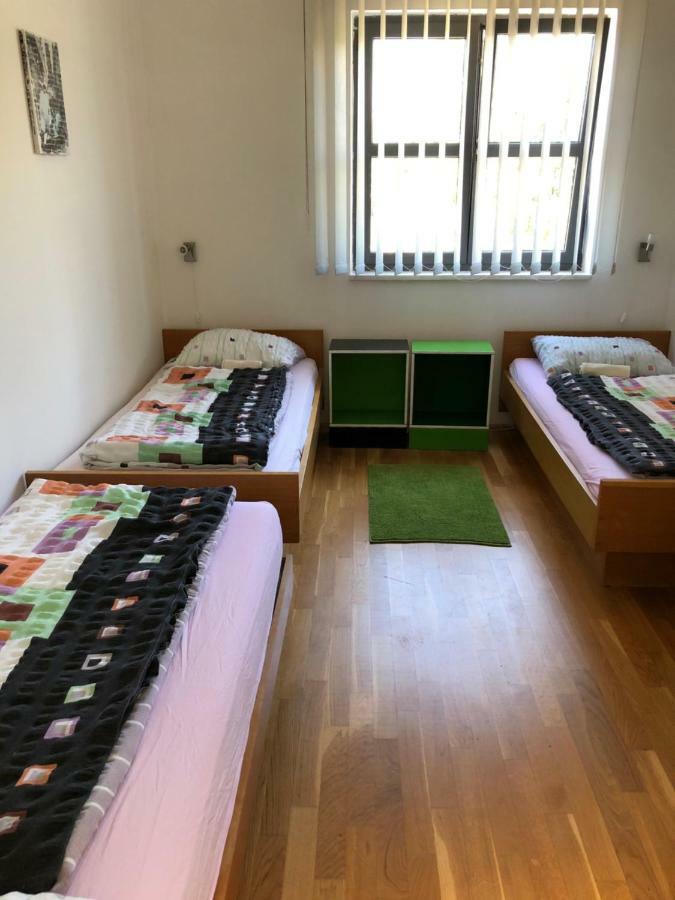 Hostel Ceska Beseda Рієка Екстер'єр фото